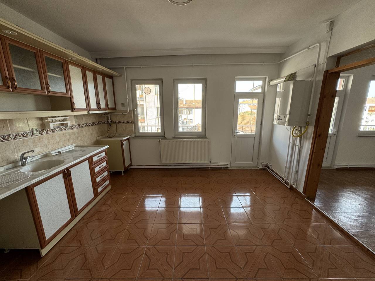 Kiralık Daire 16,000 TL