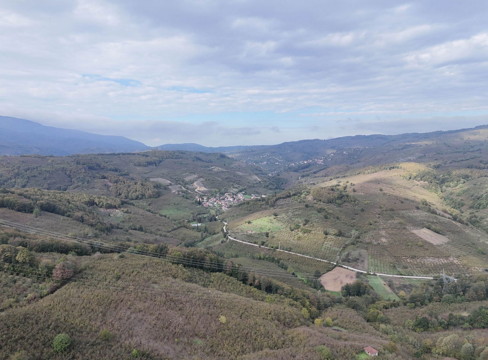 GÜLDERE KÖYÜ'NDE 5778 M2 SATILIK ARSA