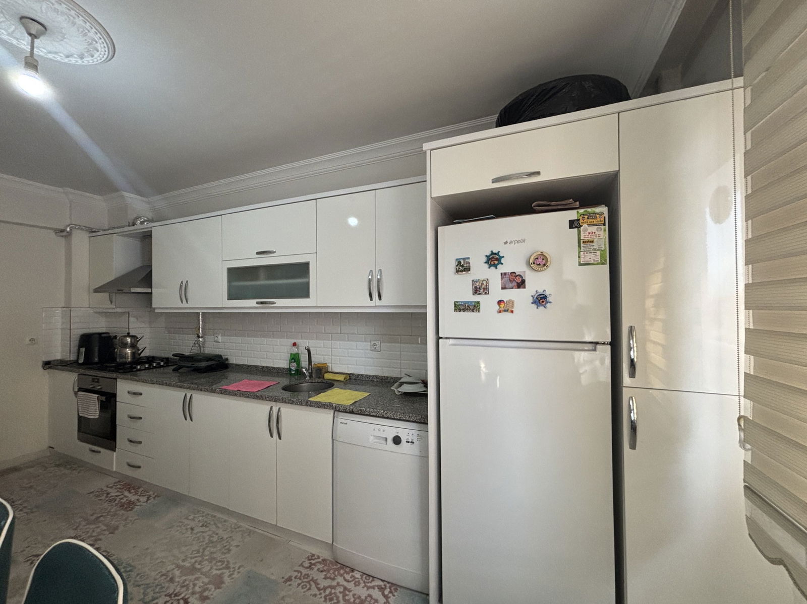 HAMİDİYE MAHALLESİ'NDE 2+1 100 M2 SATILIK ARA KAT DAİRE