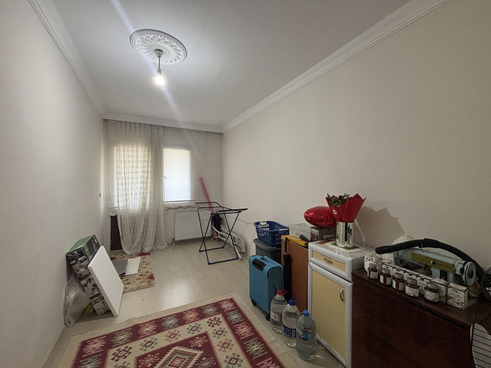 HAMİDİYE MAHALLESİ'NDE 2+1 100 M2 SATILIK ARA KAT DAİRE