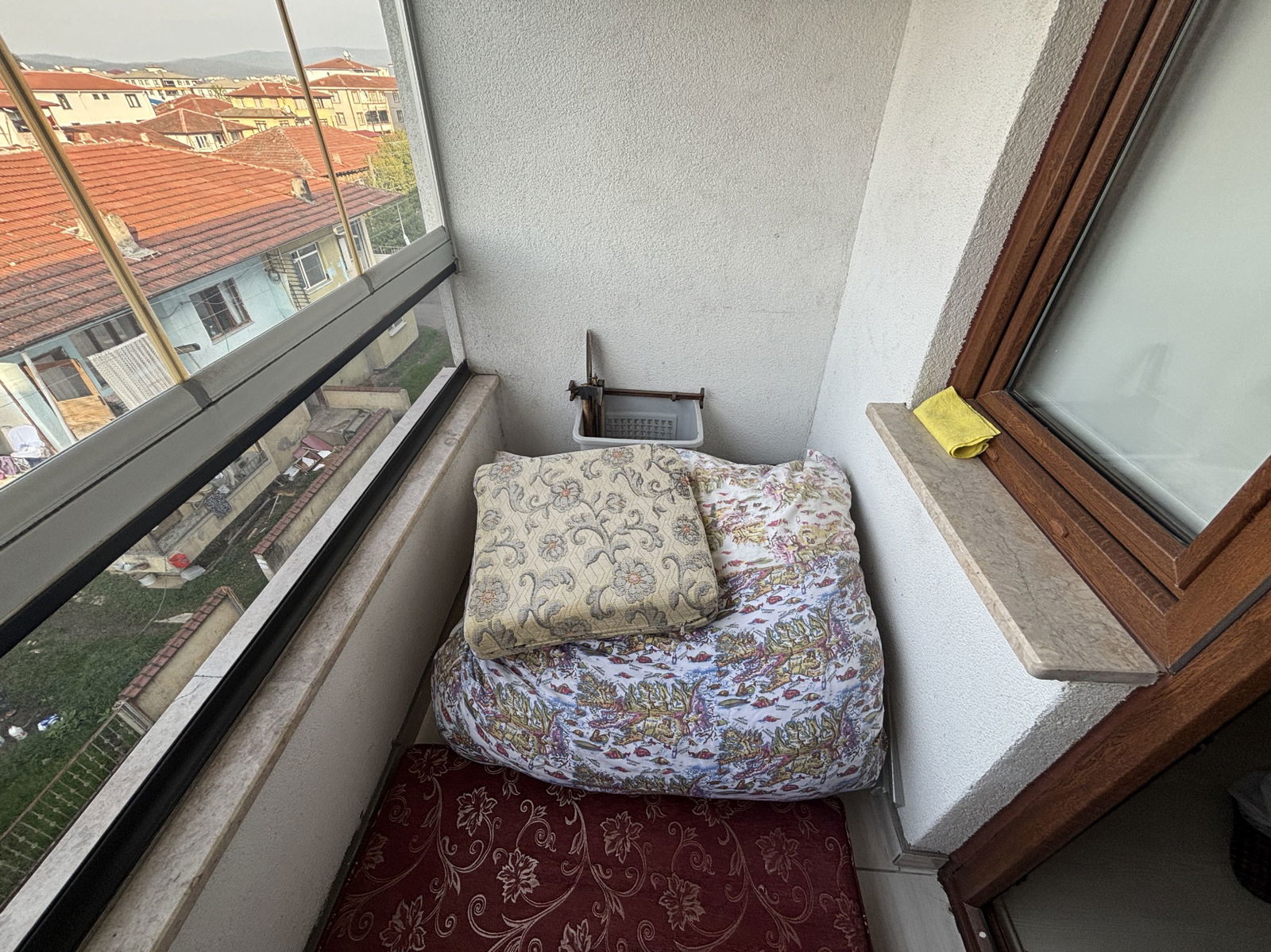 HAMİDİYE MAHALLESİ'NDE 2+1 100 M2 SATILIK ARA KAT DAİRE