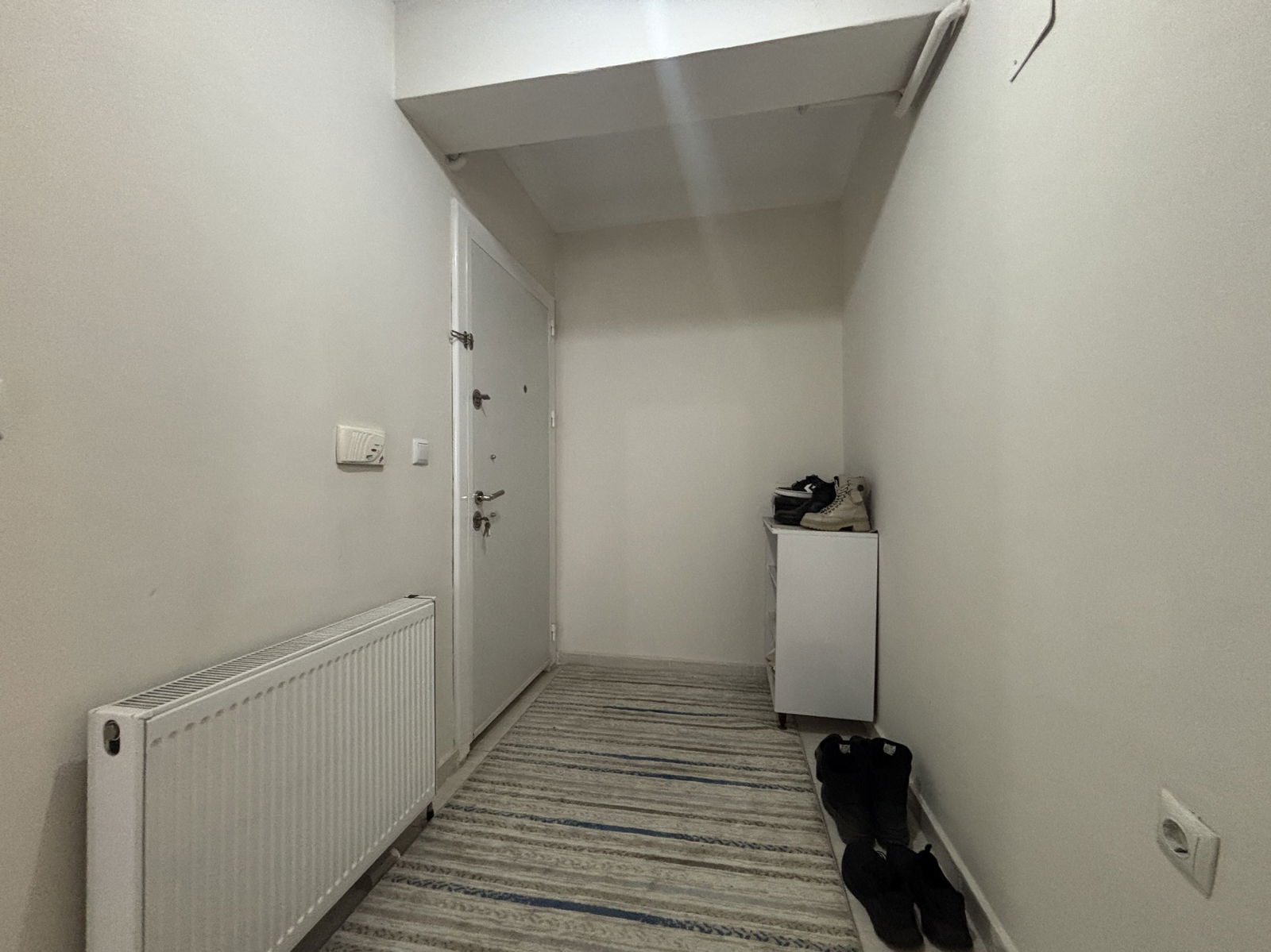 HAMİDİYE MAHALLESİ'NDE 2+1 100 M2 SATILIK ARA KAT DAİRE