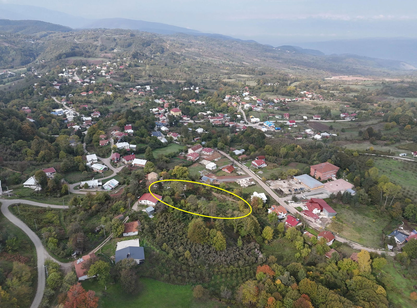 KAYNAŞLI DİPSİZGÖL'DE 976 - 1496 M2 ARASINDA SATILIK PARSELLER