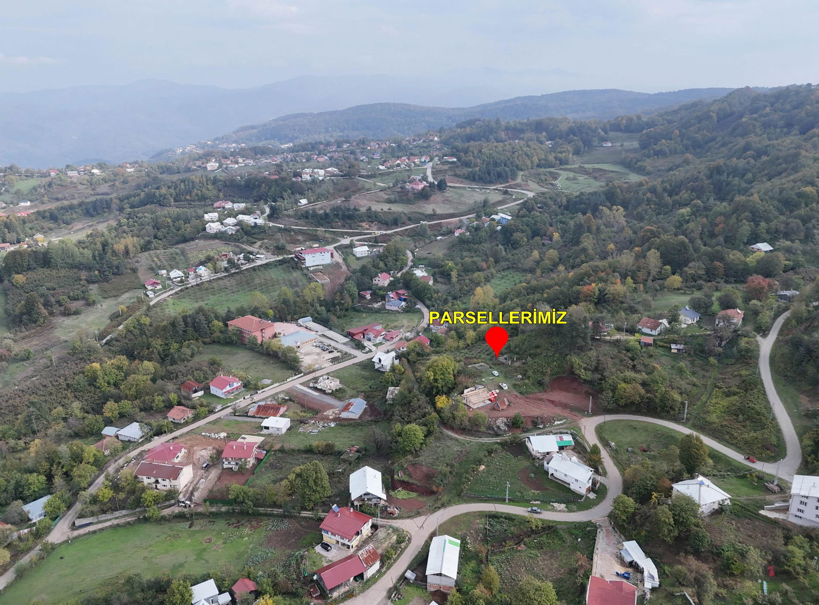 KAYNAŞLI DİPSİZGÖL'DE 976 - 1496 M2 ARASINDA SATILIK PARSELLER