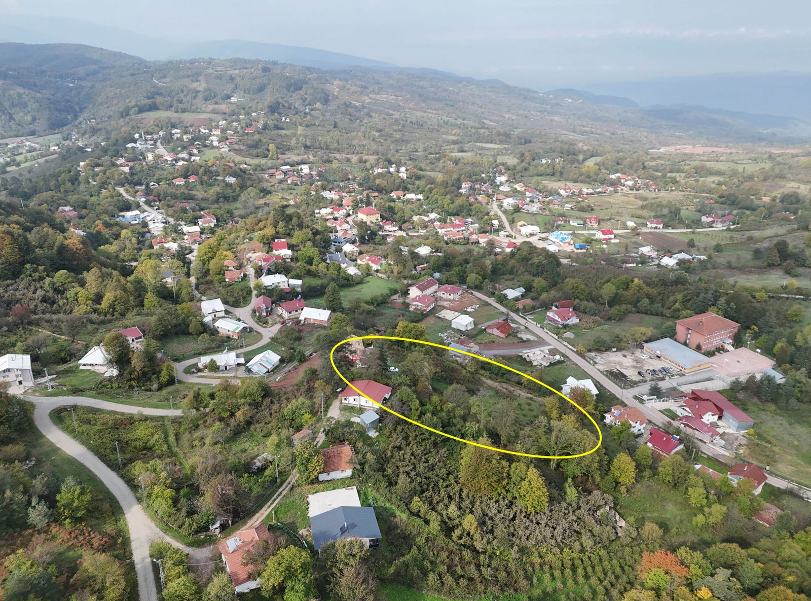 KAYNAŞLI DİPSİZGÖL'DE 976 - 1496 M2 ARASINDA SATILIK PARSELLER