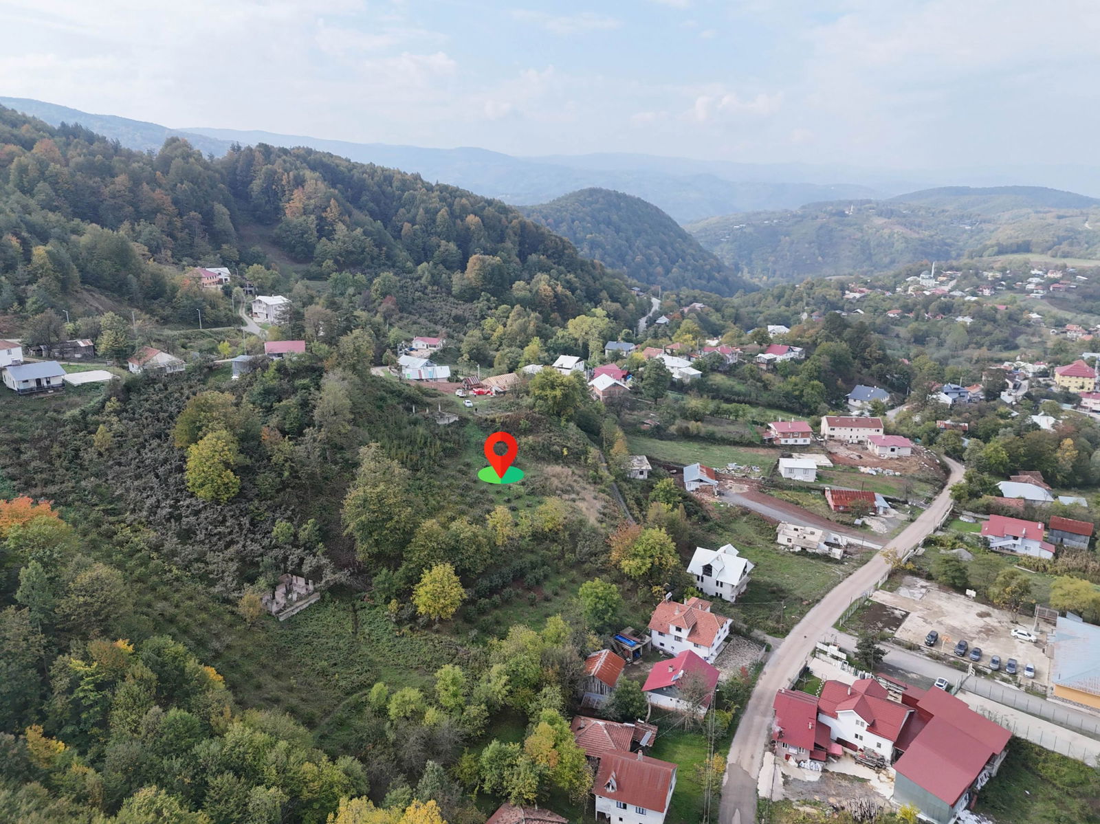 KAYNAŞLI DİPSİZGÖL'DE 976 - 1496 M2 ARASINDA SATILIK PARSELLER