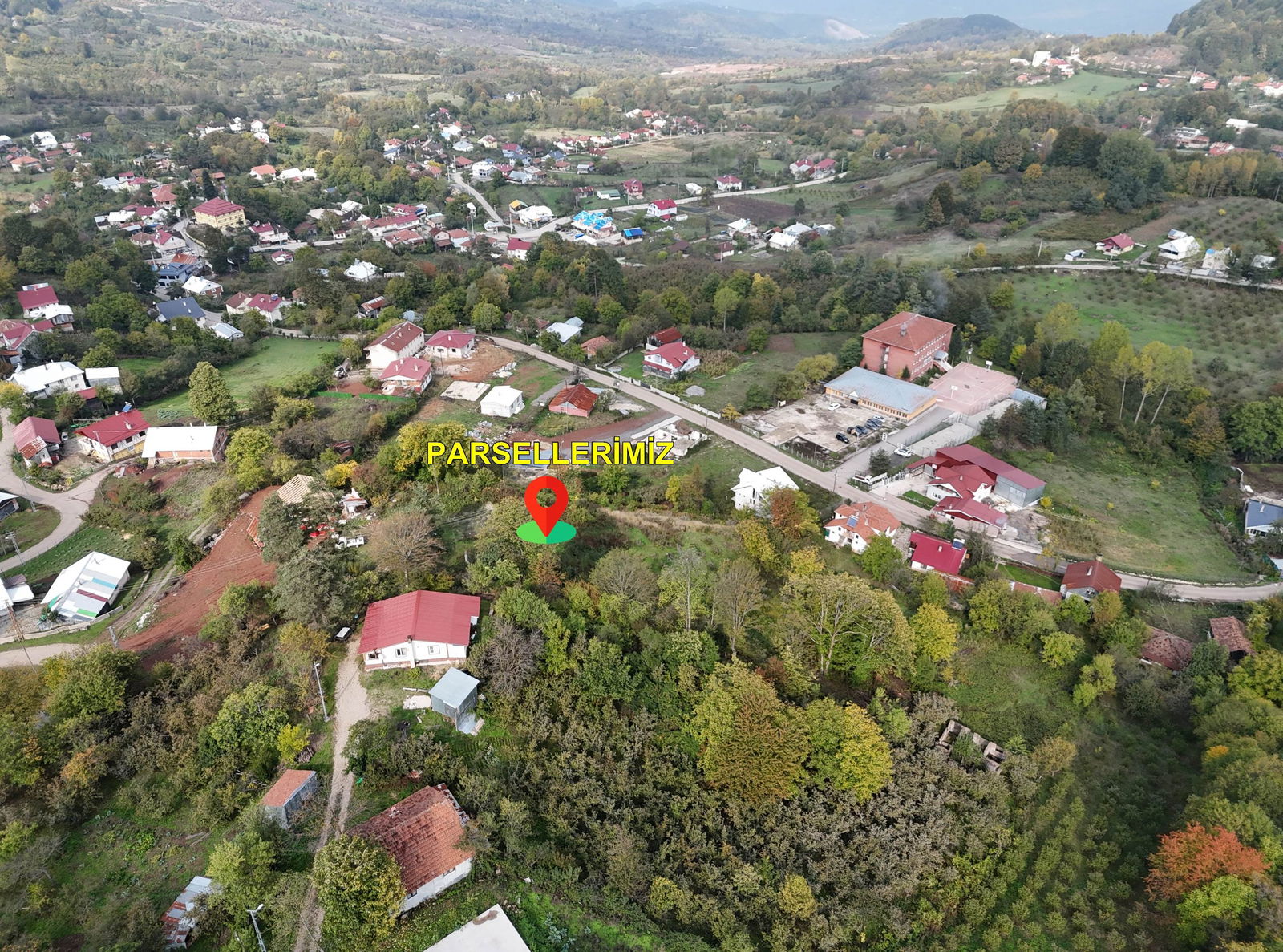 KAYNAŞLI DİPSİZGÖL'DE 976 - 1496 M2 ARASINDA SATILIK PARSELLER