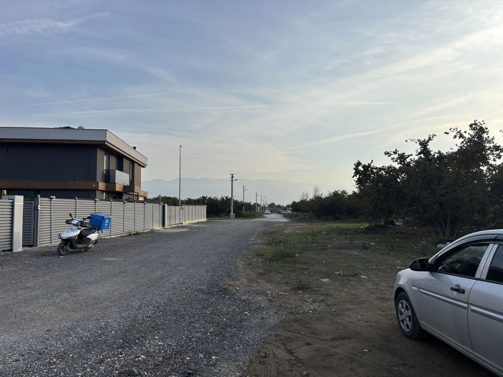 SARAYYERİ MAHALLESİ'NDE 2050 M2 SATILIK ARSA