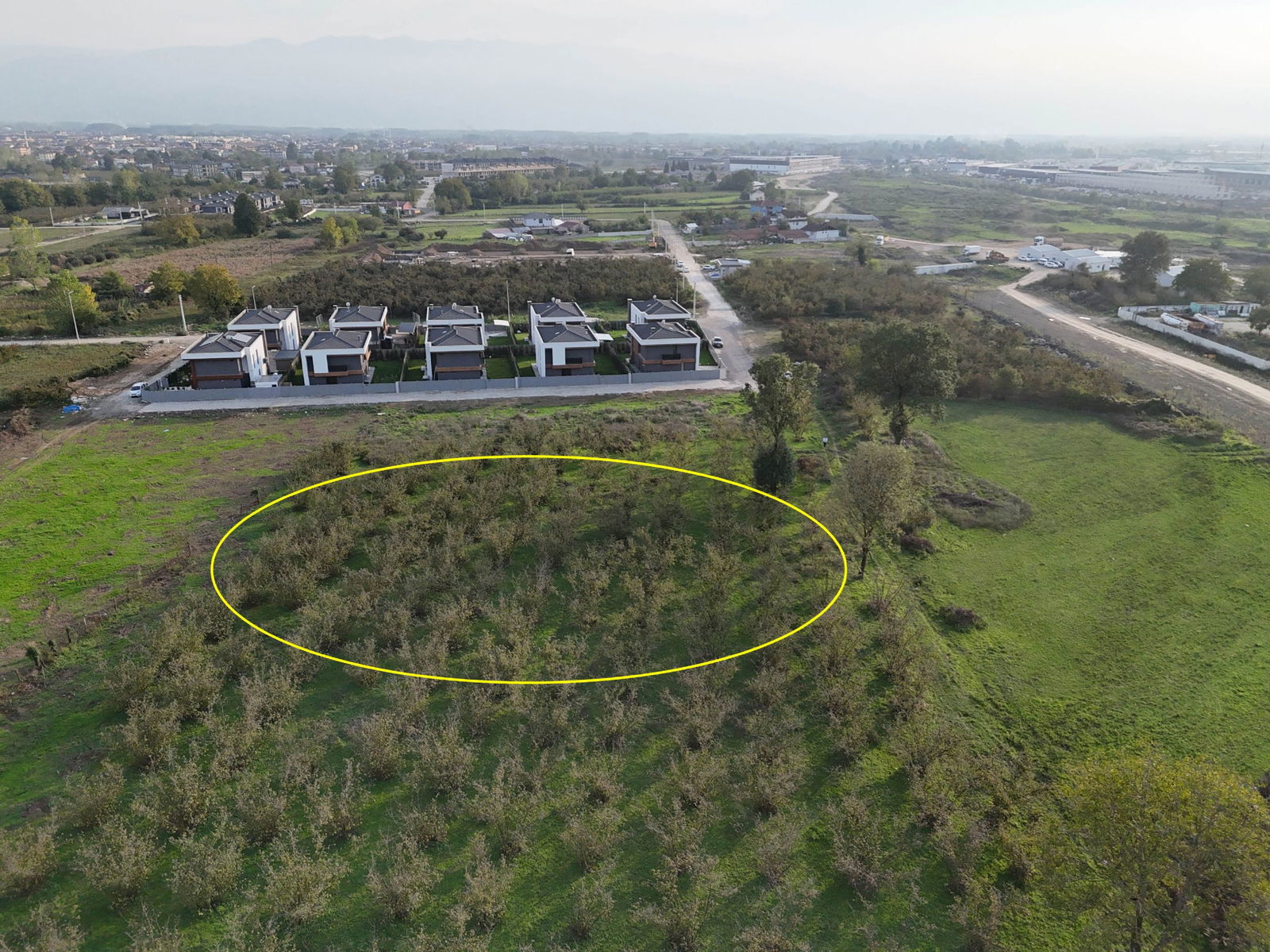 SARAYYERİ MAHALLESİ'NDE 2050 M2 SATILIK ARSA