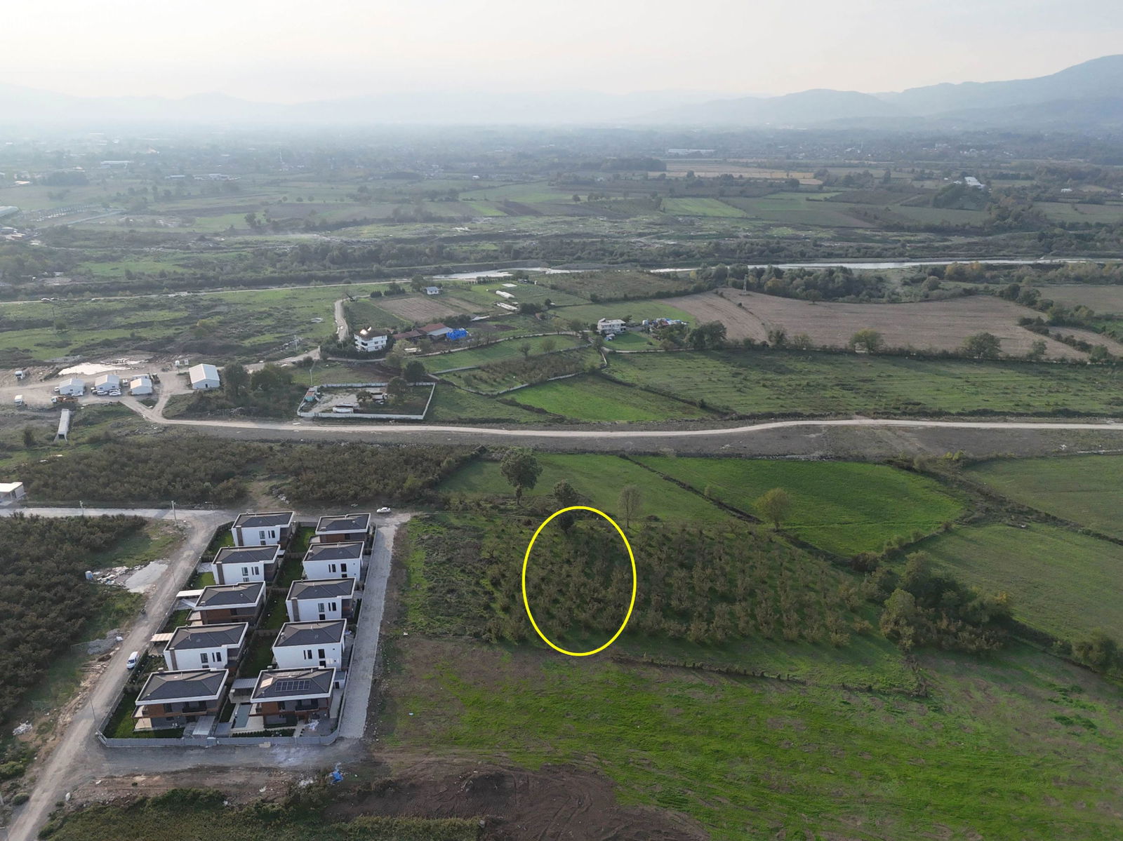 SARAYYERİ MAHALLESİ'NDE 2050 M2 SATILIK ARSA