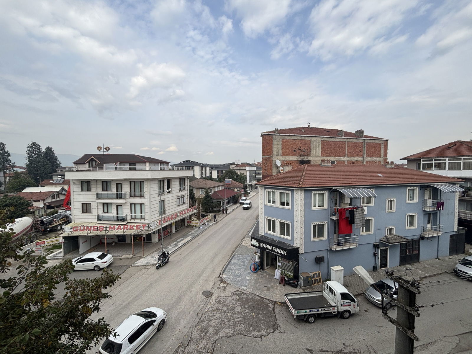 AZMİMİLLİ MAH. AYDINPINAR CADDESİNDE 3+1 121 M2 SATILIK DAİRE