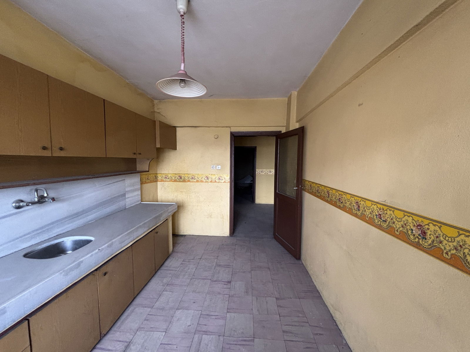 AZMİMİLLİ MAH. AYDINPINAR CADDESİNDE 3+1 121 M2 SATILIK DAİRE