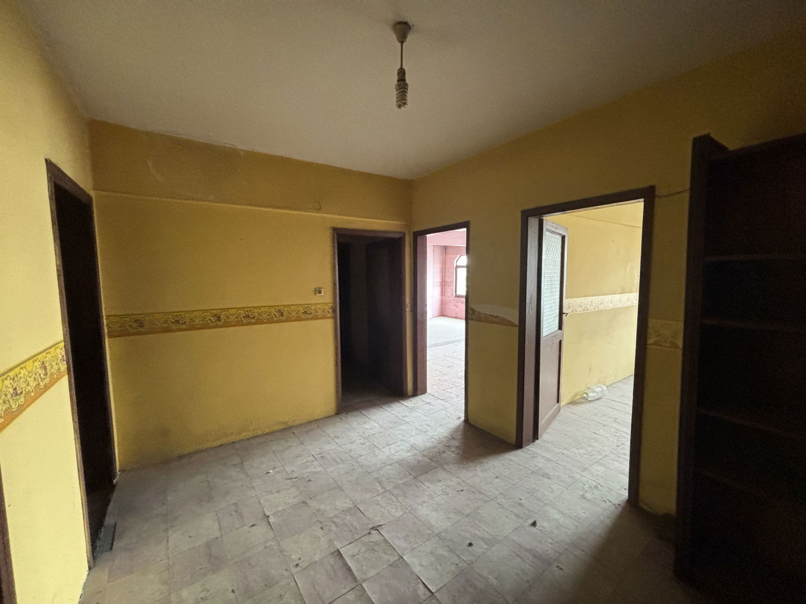 AZMİMİLLİ MAH. AYDINPINAR CADDESİNDE 3+1 121 M2 SATILIK DAİRE