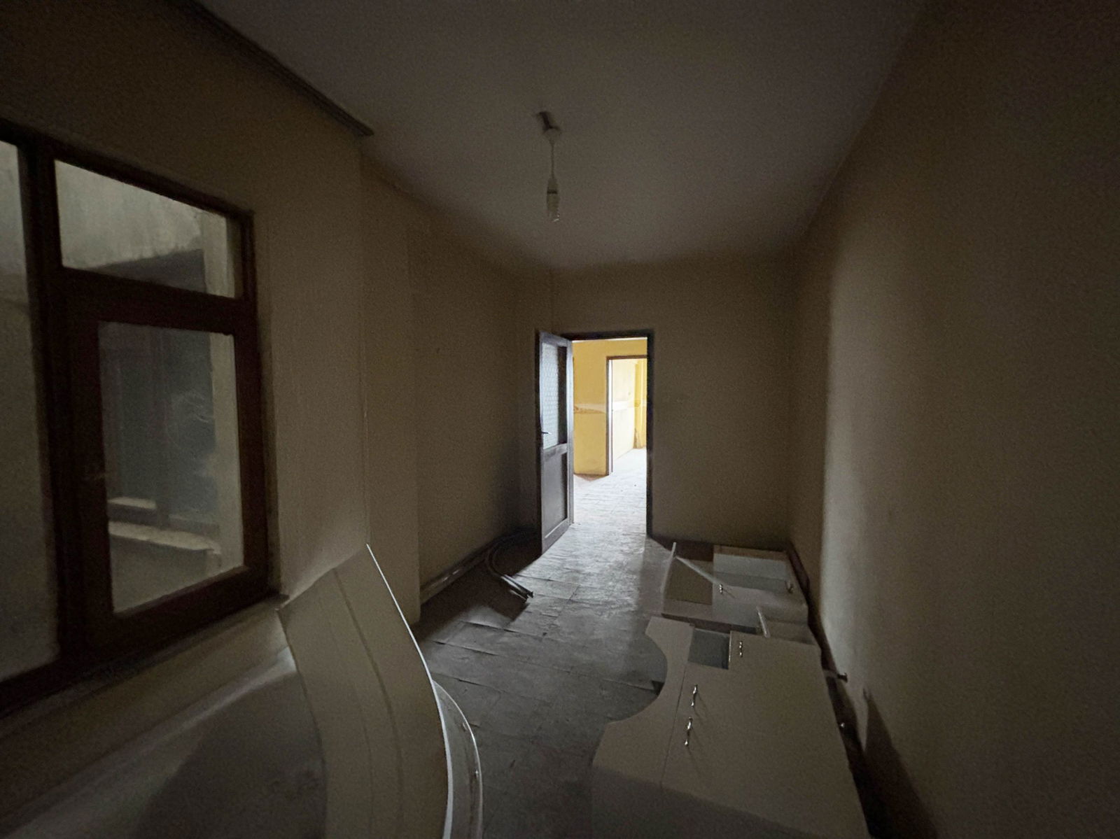 AZMİMİLLİ MAH. AYDINPINAR CADDESİNDE 3+1 121 M2 SATILIK DAİRE