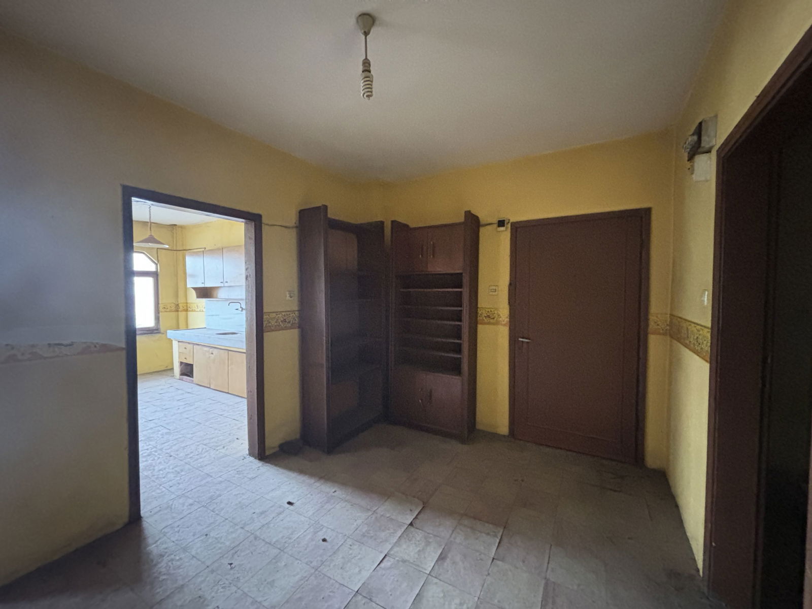 AZMİMİLLİ MAH. AYDINPINAR CADDESİNDE 3+1 121 M2 SATILIK DAİRE