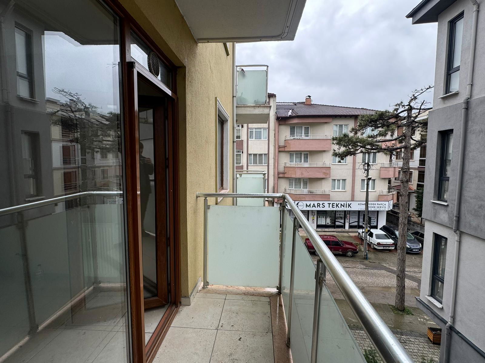 BURHANİYE MAHALLESİ'NDE 3+1 KİRALIK DAİRE