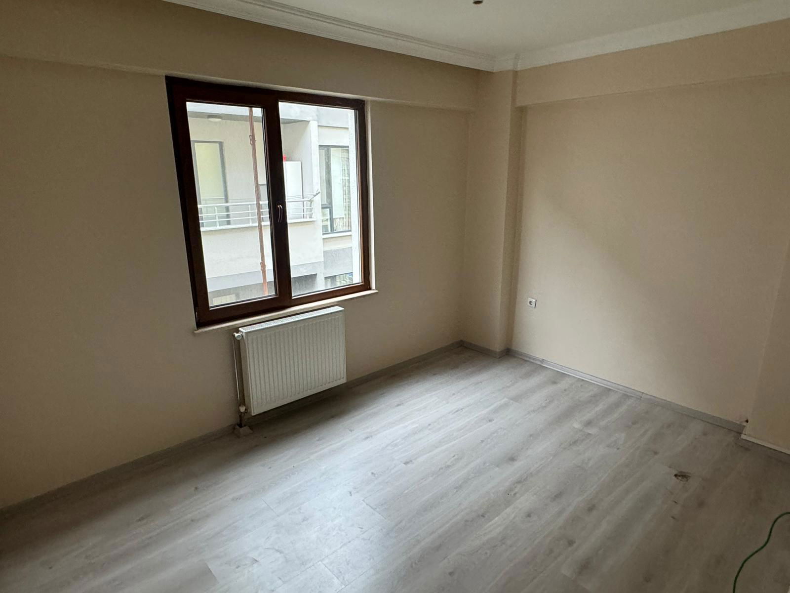 BURHANİYE MAHALLESİ'NDE 3+1 KİRALIK DAİRE