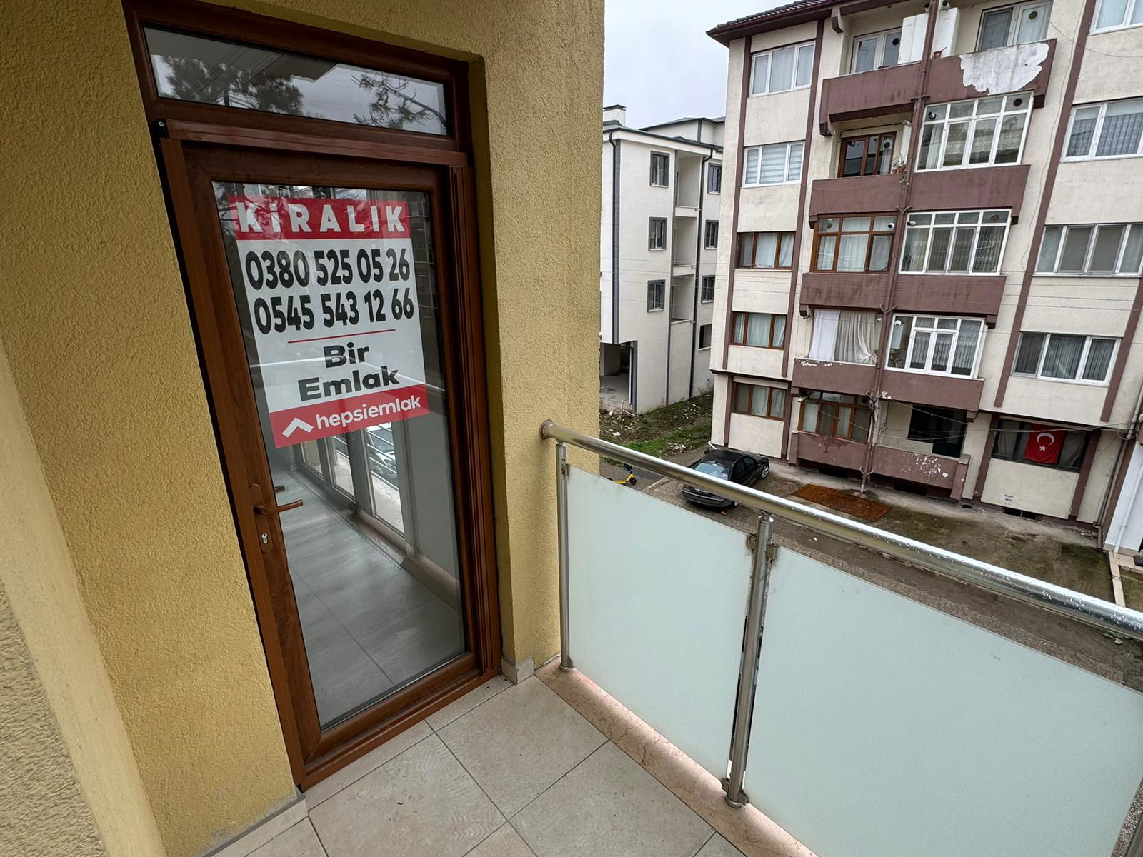 BURHANİYE MAHALLESİ'NDE 3+1 KİRALIK DAİRE