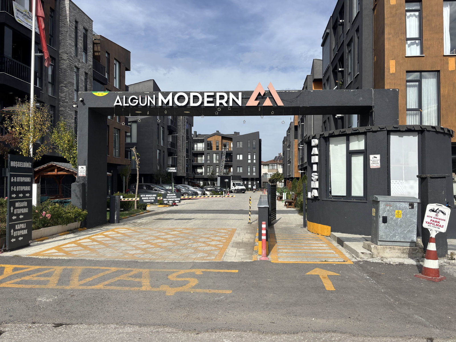 CUMHURİYET MAH. ALGÜN MODERN SİTESİ'NDE 3+1 125 M2 SATILIK DAİRE