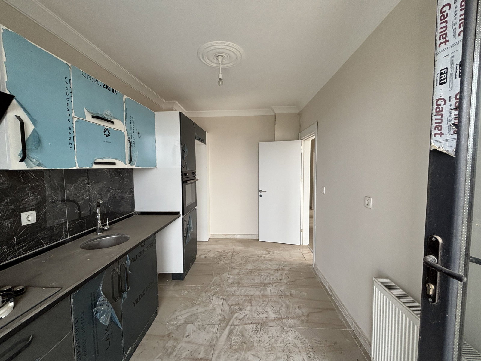 CUMHURİYET MAH. ALGÜN MODERN SİTESİ'NDE 3+1 125 M2 SATILIK DAİRE