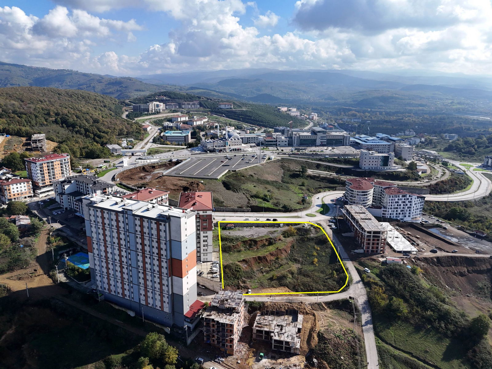 KONURALP ÜNİVERSİTE BÖLGESİ'NDE 6681 M2 SATILIK KUPON ARSA