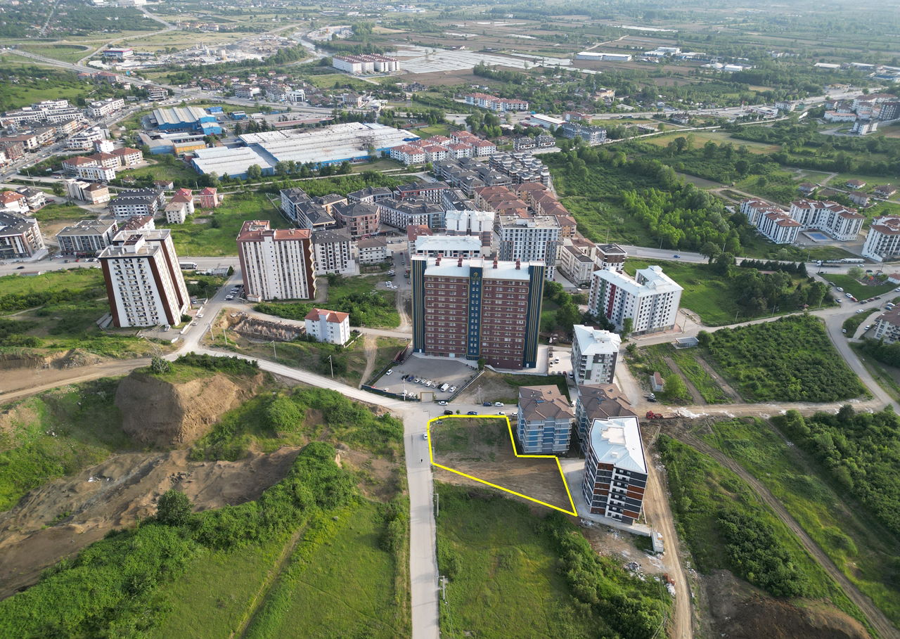 KONURALP ÜNİVERSİTE BÖLGESİ'NDE 1749 M2 SATILIK KUPON ARSA