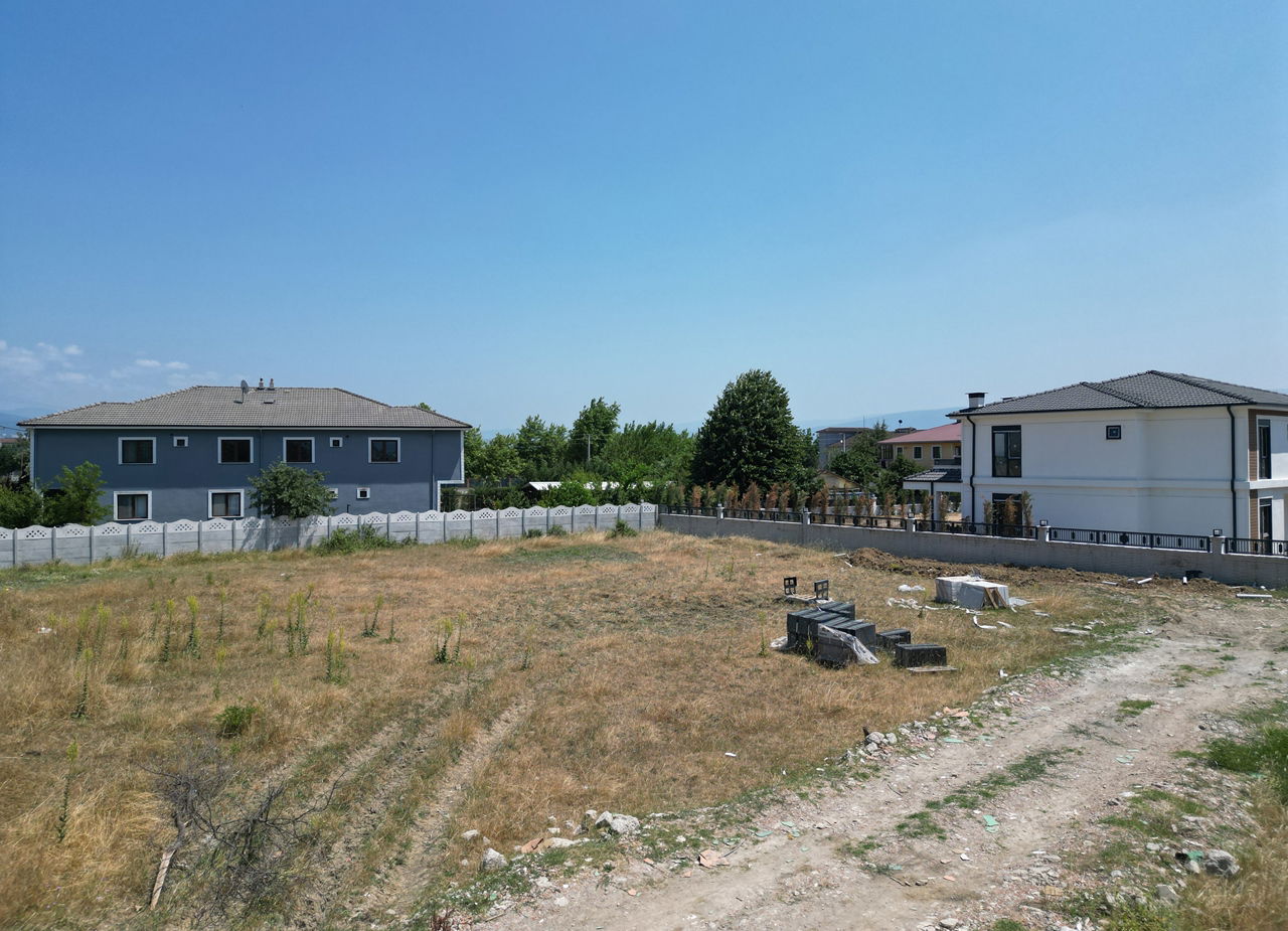 ARAPÇİFTLİĞİ'NDE 604M2 - 700M2 ARASI SATILIK PARSELLER