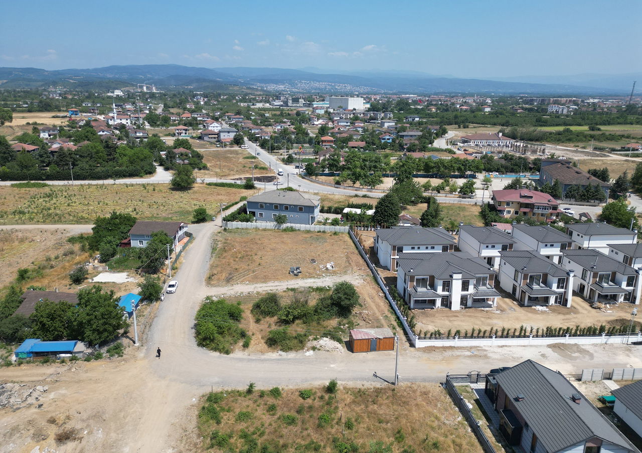 ARAPÇİFTLİĞİ'NDE 604M2 - 700M2 ARASI SATILIK PARSELLER