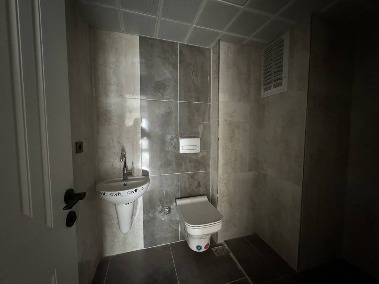 KOÇYAZI MAHALLESİ'NDE 3+1 130 M2 KİRALIK DAİRE