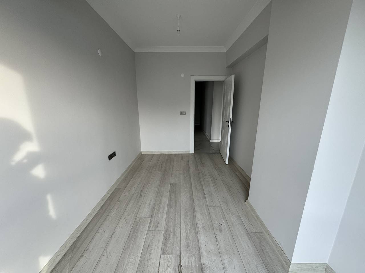 KOÇYAZI MAHALLESİ'NDE 3+1 130 M2 KİRALIK DAİRE