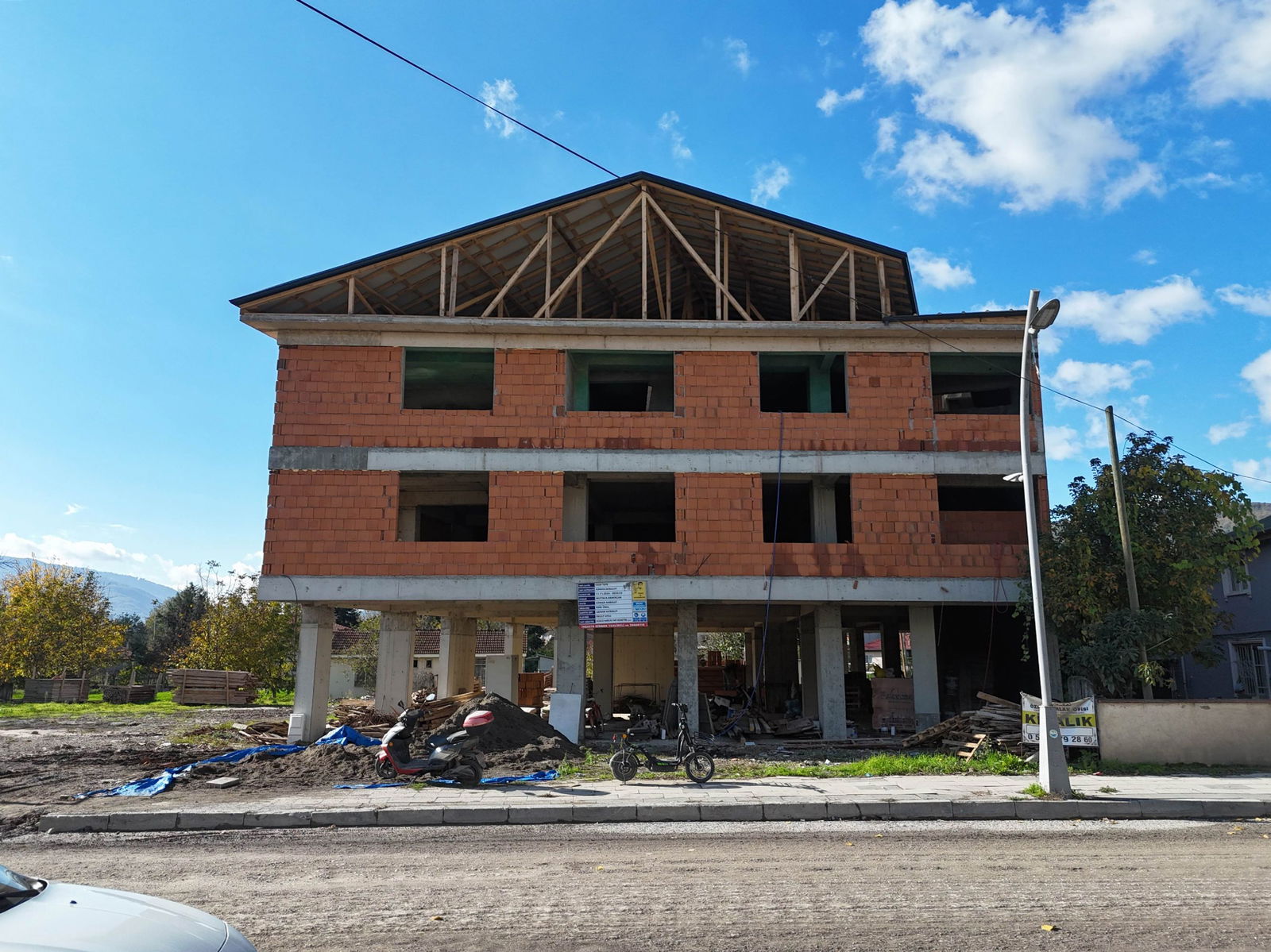 Kiralık Dükkan 120,000 TL