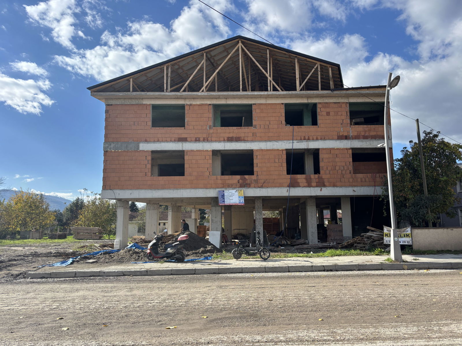 Kiralık Dükkan 120,000 TL