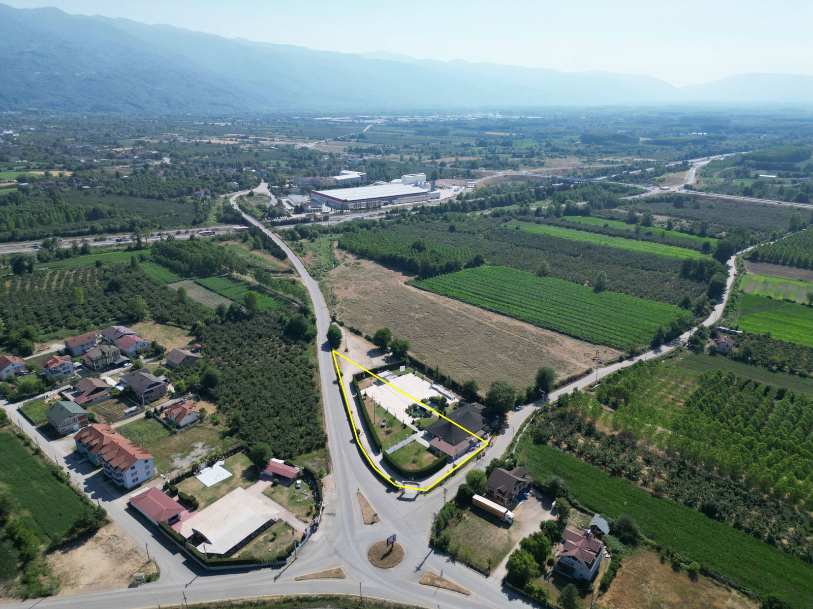 SİNİRCİ KÖYÜ BEYKÖY YOLU ÜZERİNDE 4218 M2 SATILIK ARSA