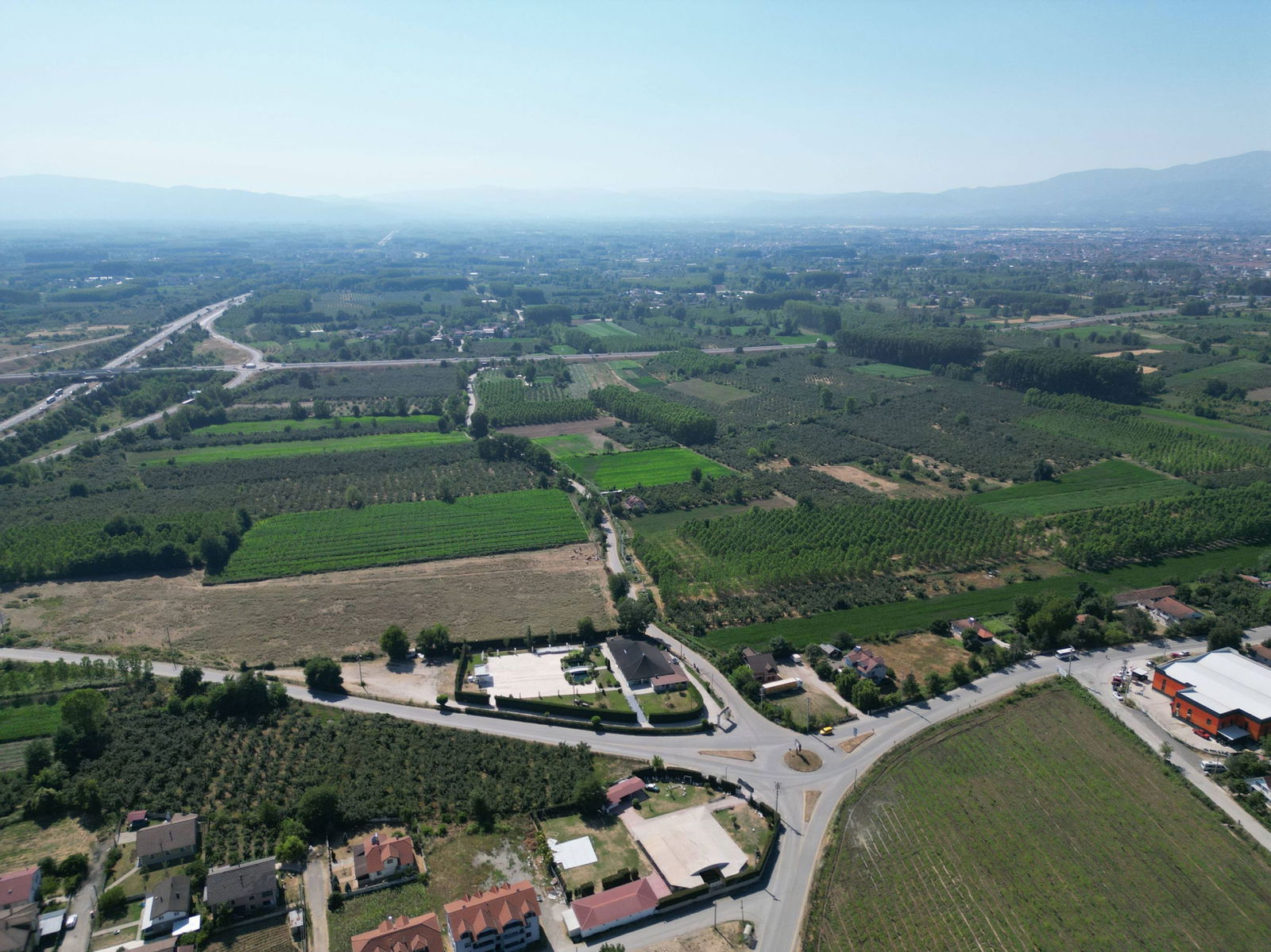 SİNİRCİ KÖYÜ BEYKÖY YOLU ÜZERİNDE 4218 M2 SATILIK ARSA