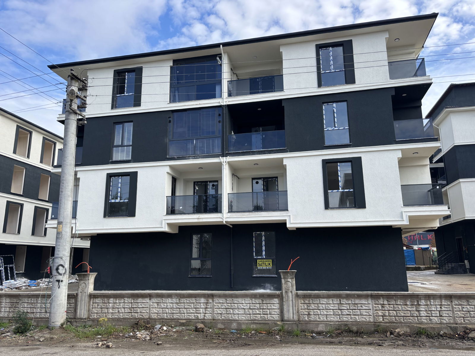 KOÇYAZI MAHALLESİ'NDE 3+1 125 M2 KİRALIK ARA KAT DAİRE