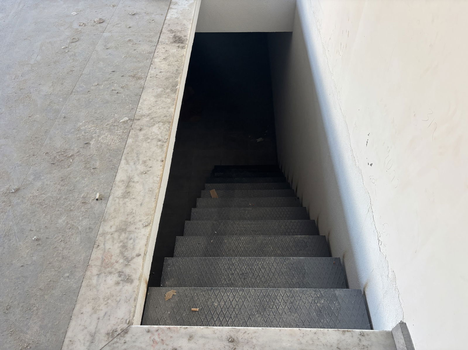 Kiralık Dükkan 75,000 TL