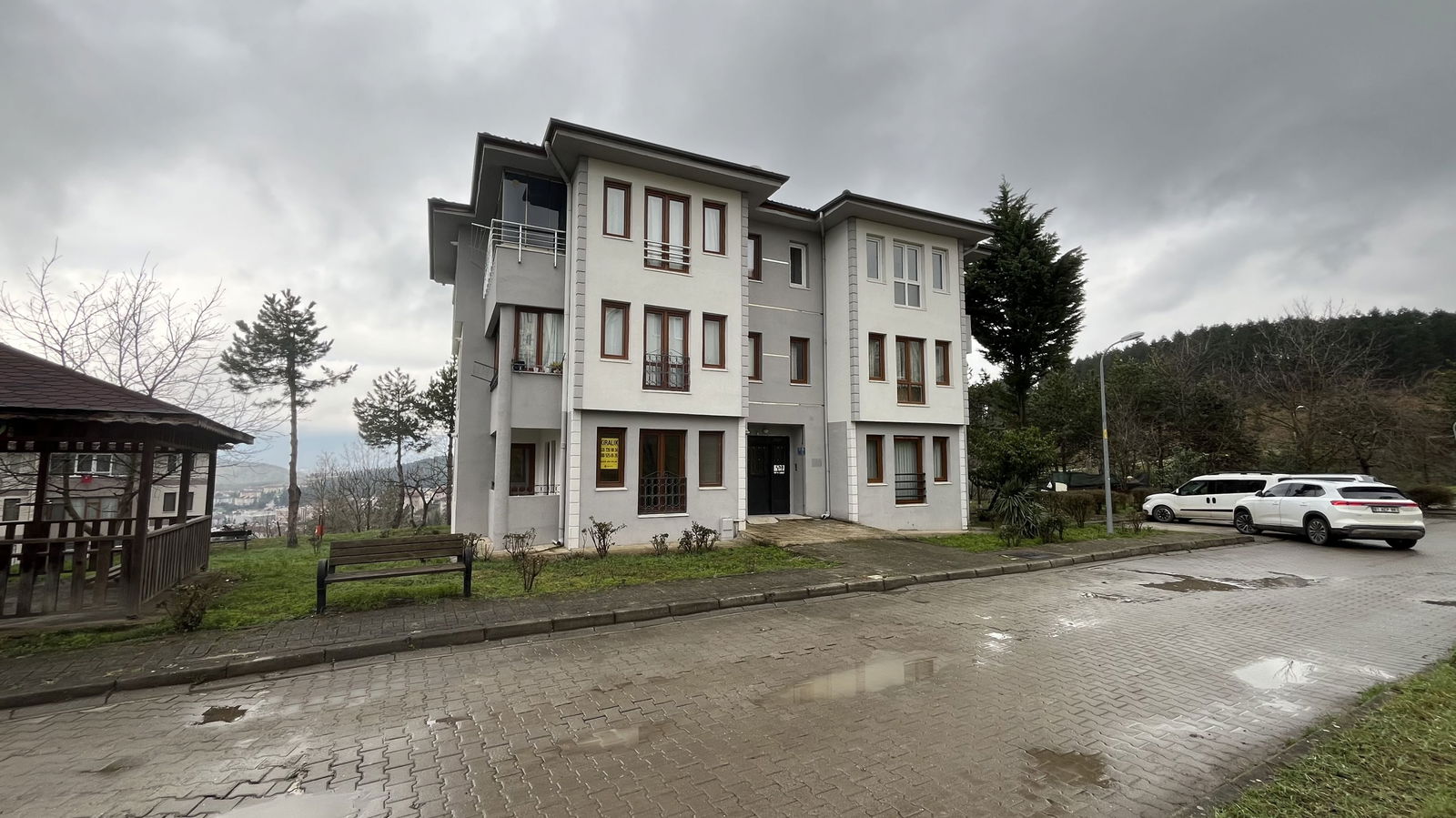 Kiralık&nbsp;Daire&nbsp;13,000&nbsp;TL