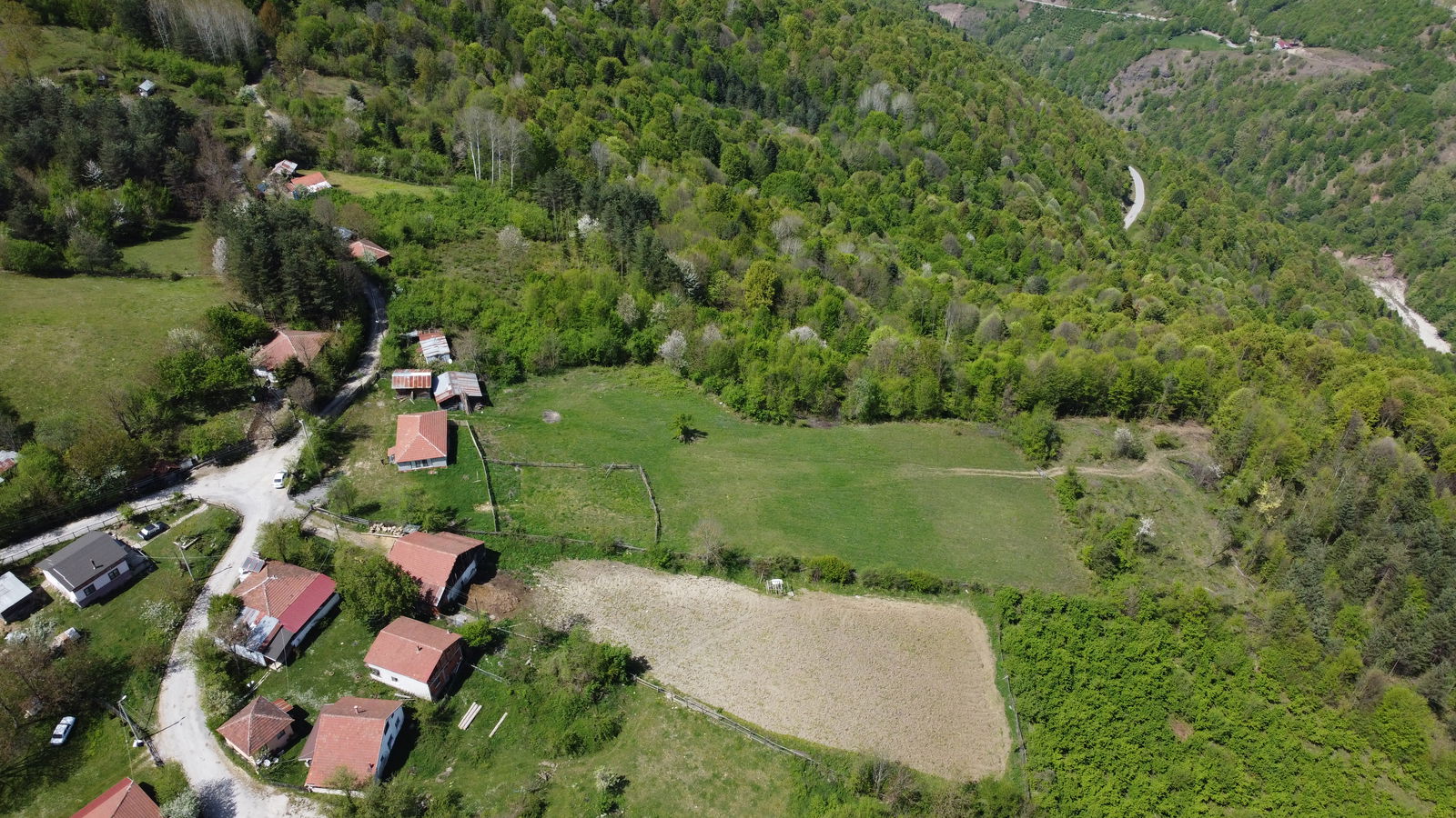 Satılık&nbsp;Arsa&nbsp;8,000,000&nbsp;TL