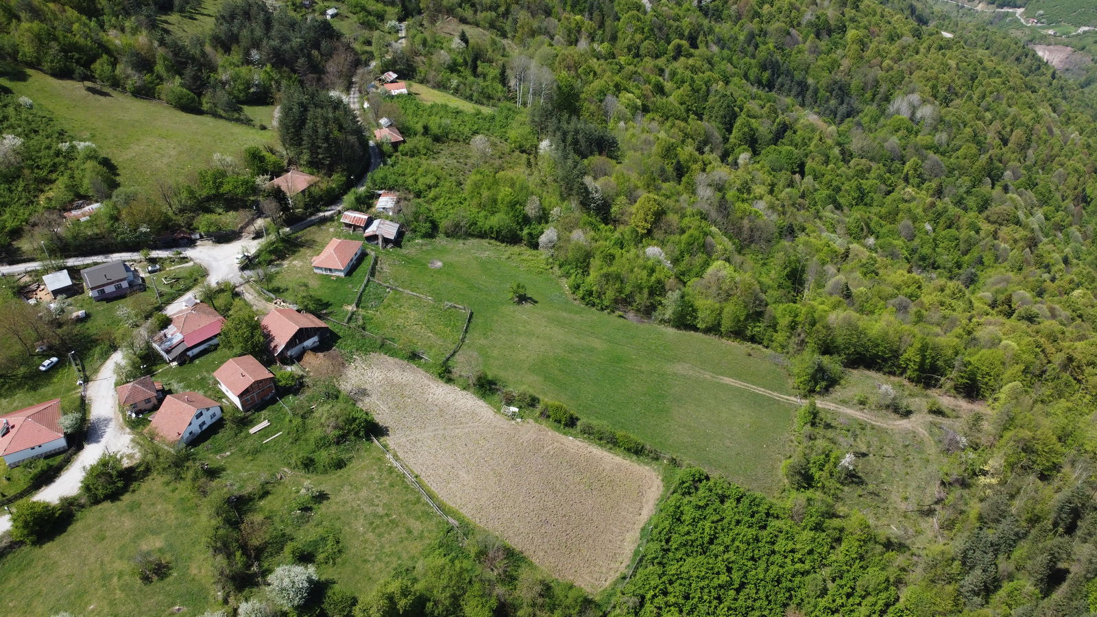 Satılık&nbsp;Arsa&nbsp;8,000,000&nbsp;TL