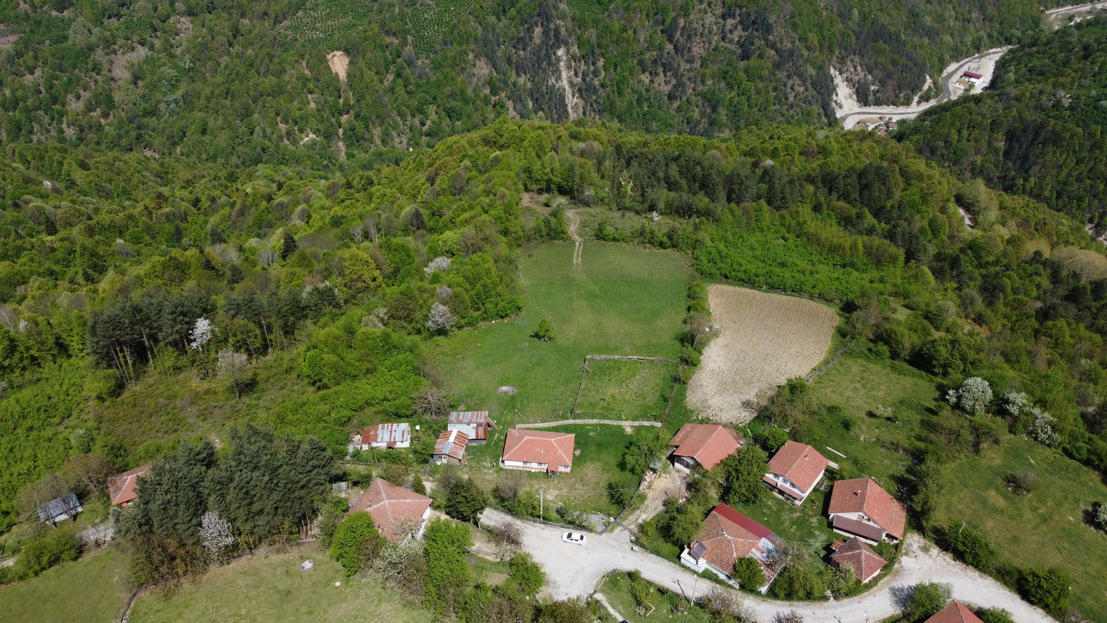 Satılık&nbsp;Arsa&nbsp;8,000,000&nbsp;TL