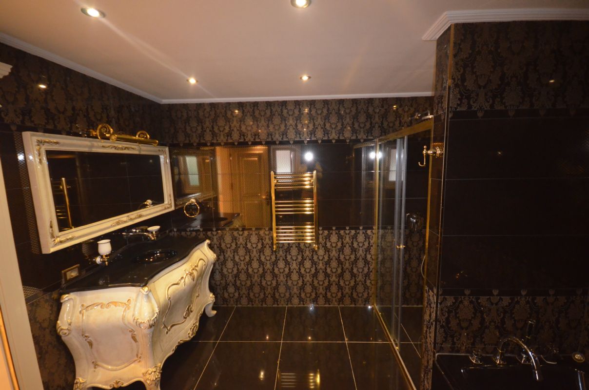 Satılık Villa 80,000,000 TL