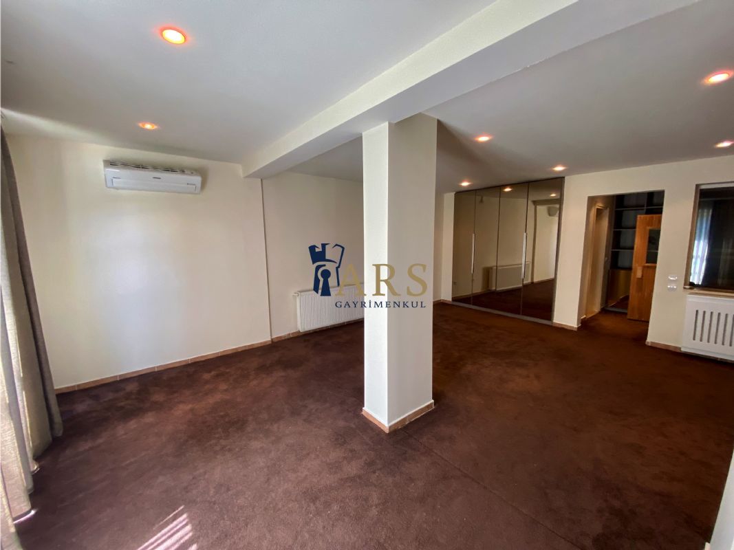 Satılık Villa 53,000,000 TL