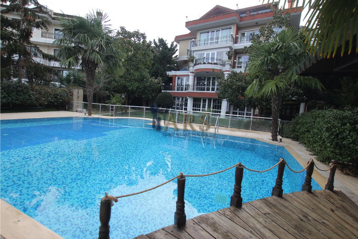 Kiralık Villa 100,000 TL