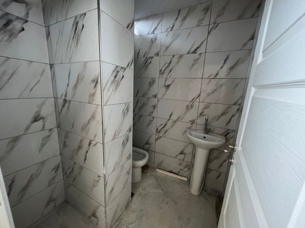 Kiralık Dükkan 23,000 TL