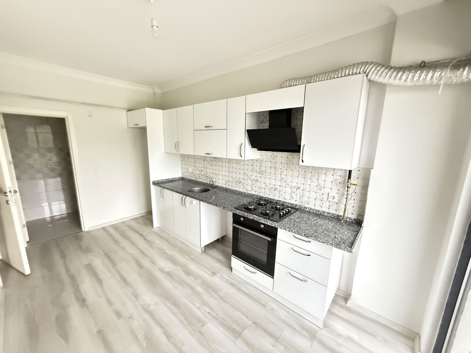 Kiralık&nbsp;Daire&nbsp;15,500&nbsp;TL