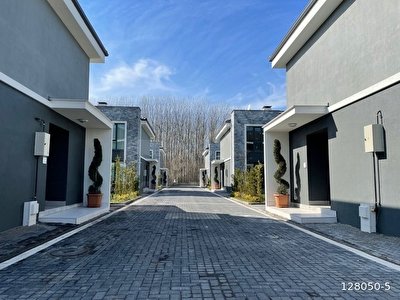Satılık Villa 1,800,000 TL