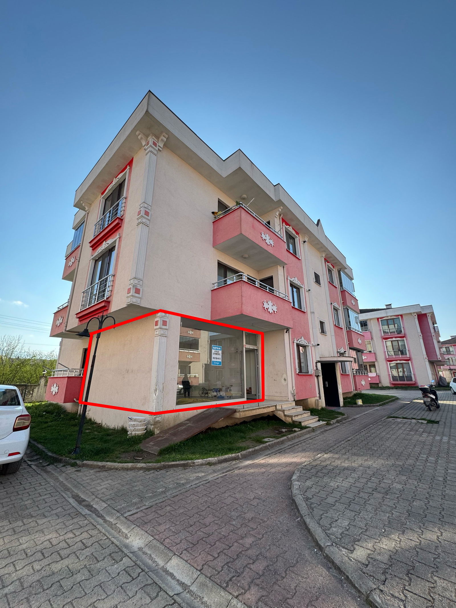 Satılık Dükkan 1,350,000 TL