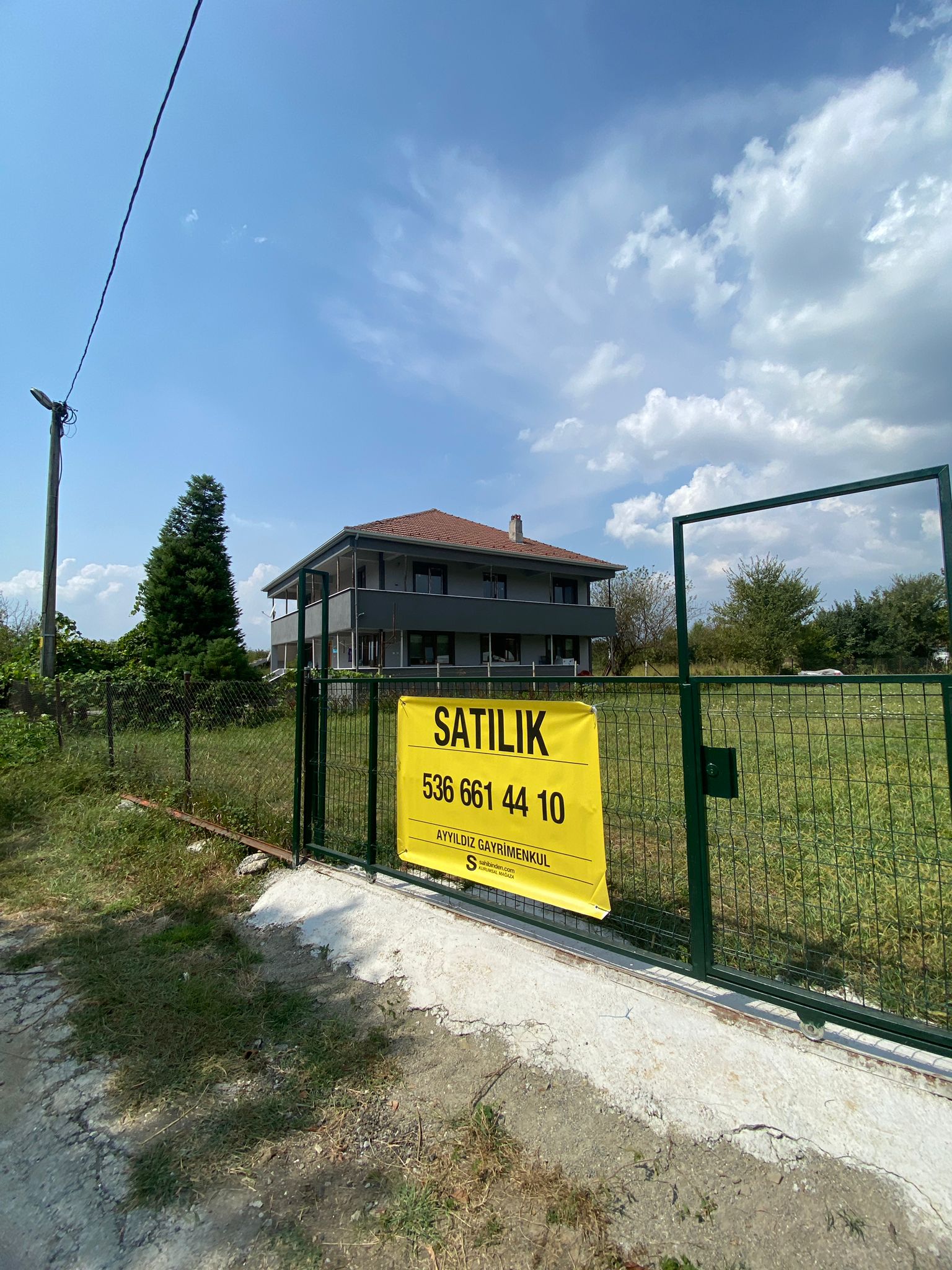 Satılık&nbsp;Arsa&nbsp;4,400,000&nbsp;TL