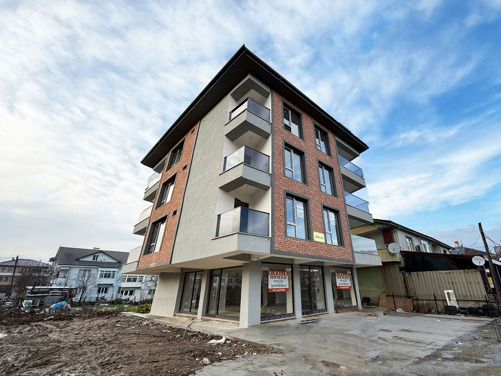 Kiralık&nbsp;Ofis&nbsp;17,000&nbsp;TL