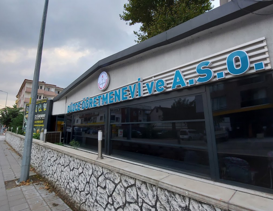 Düzce Avni Akyol Öğretmenevi